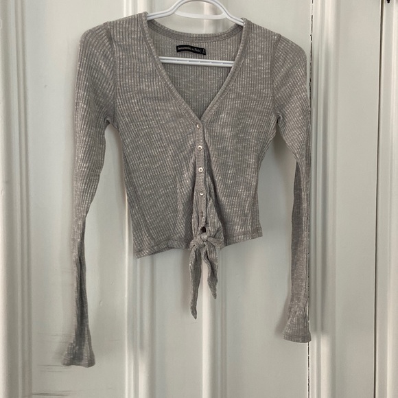 Abercrombie & Fitch Tops - gray top